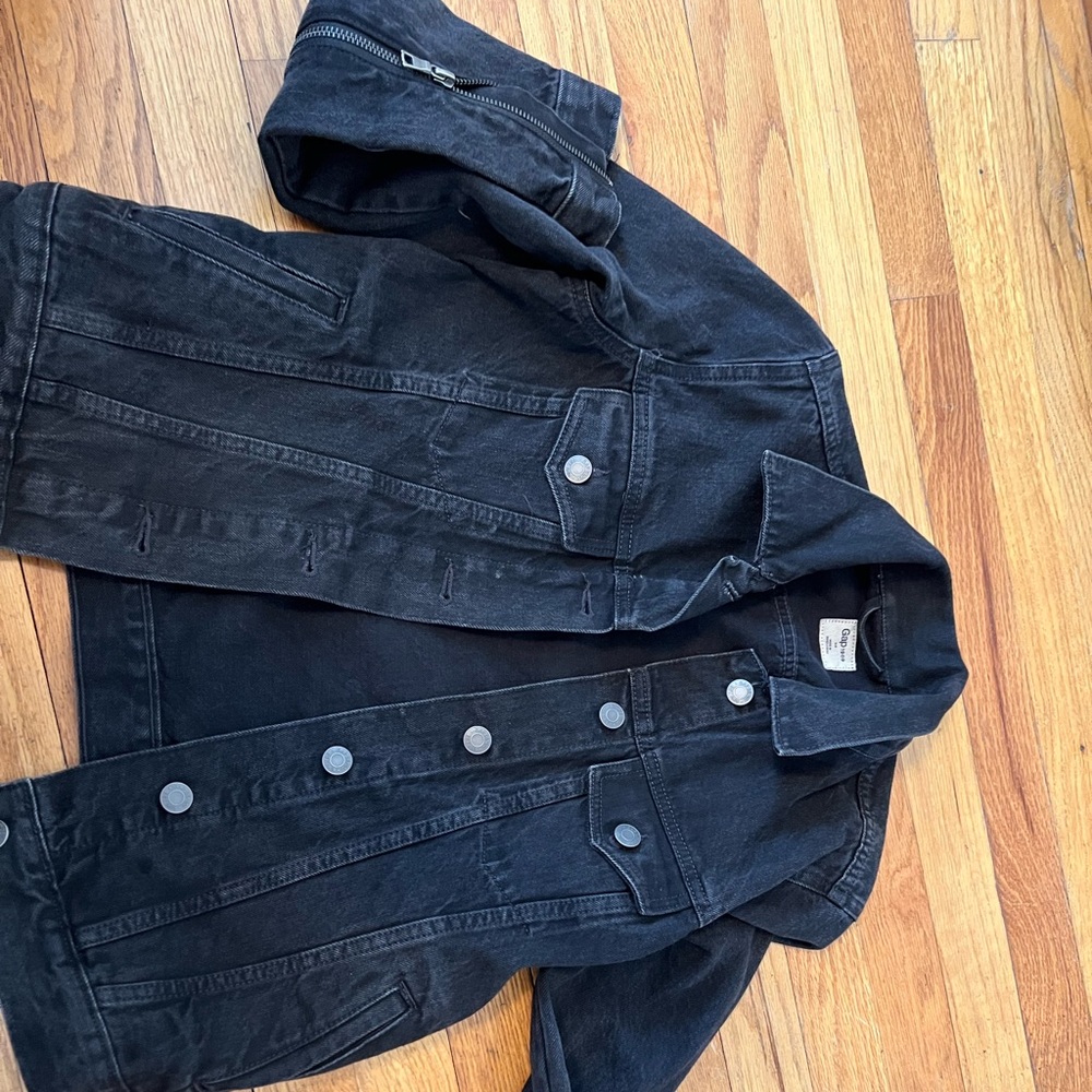 Women’s jean jacket